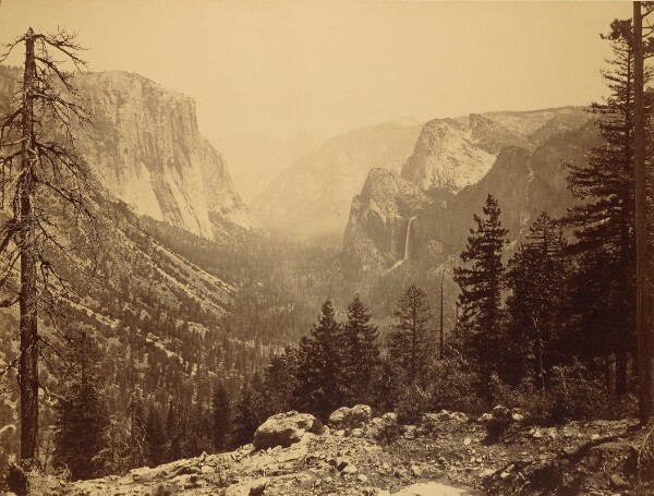 Carleton Watkins, The Yosemite Valley from Inspiration Pt. Mariposa Trail / [General View of the Valley - from Inspiration Point]