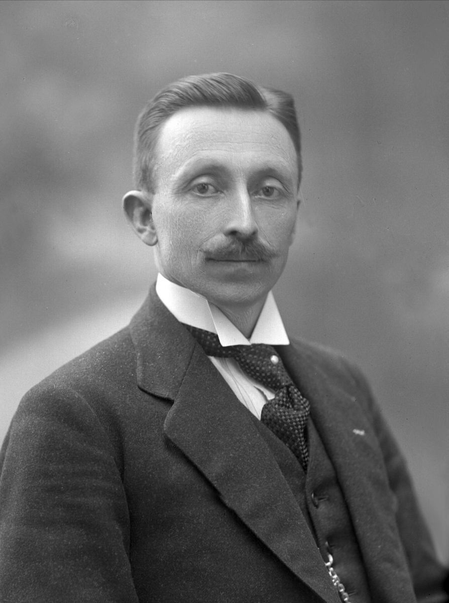 Gustav Borgen, NFB.36772