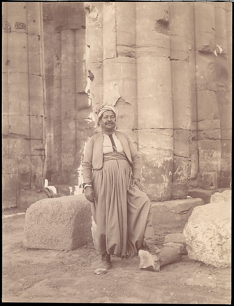 Unknown, [Dragoman in Temple]