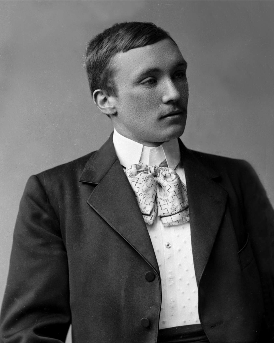Gustav Borgen, NFB.08123
