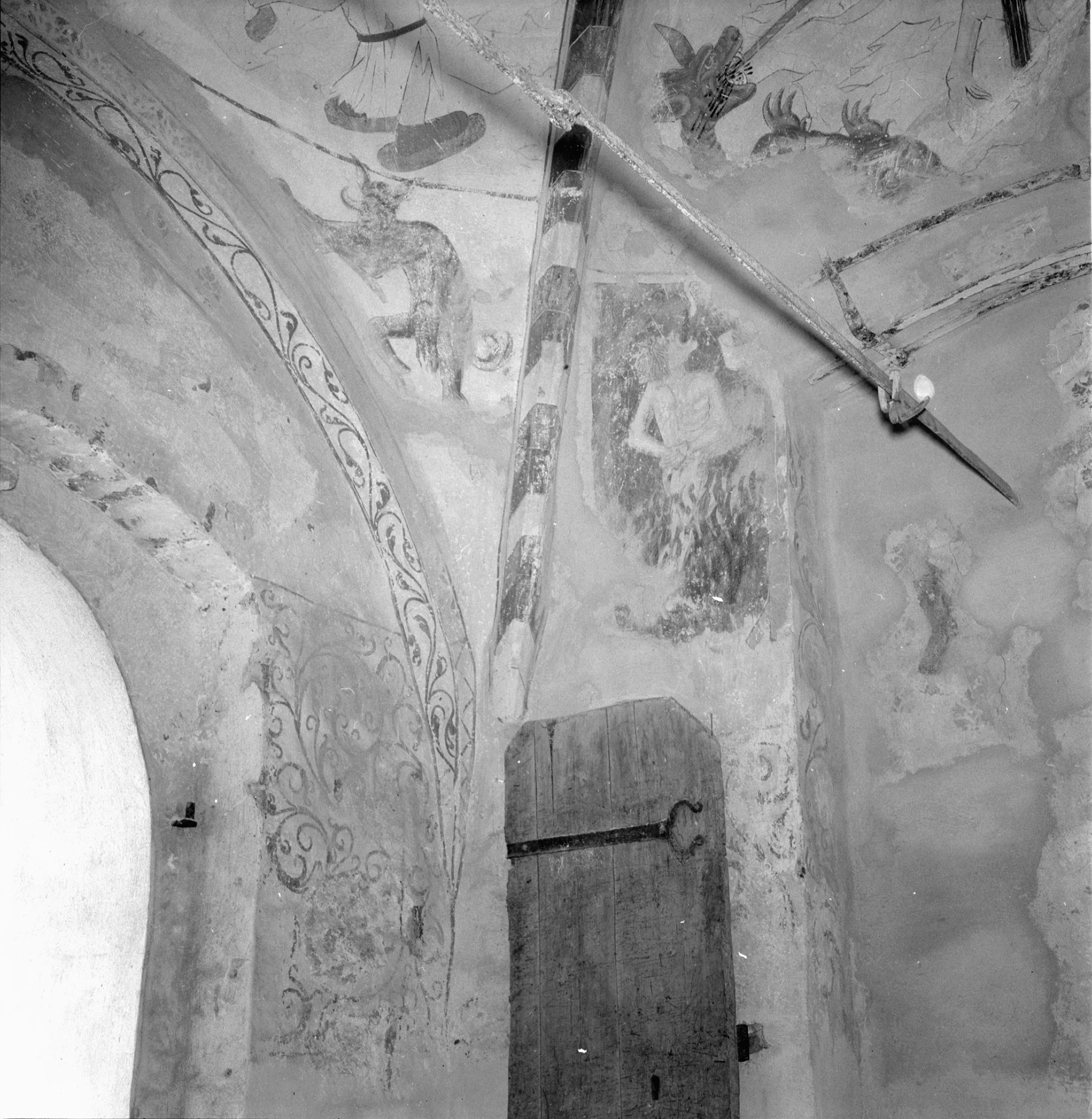 Iwar Anderson, Härnevi kyrka