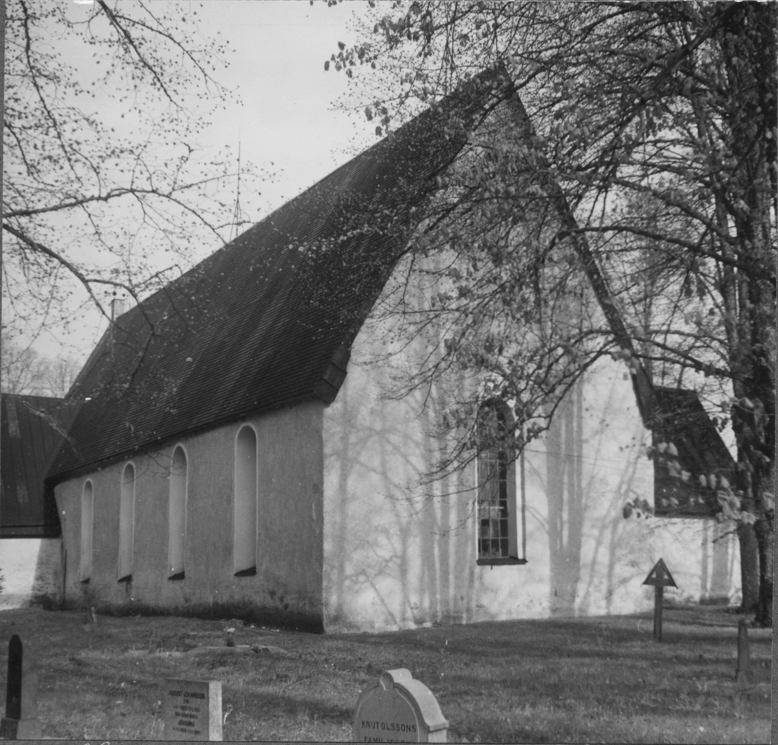Nils Lagergren, Veckholms kyrka