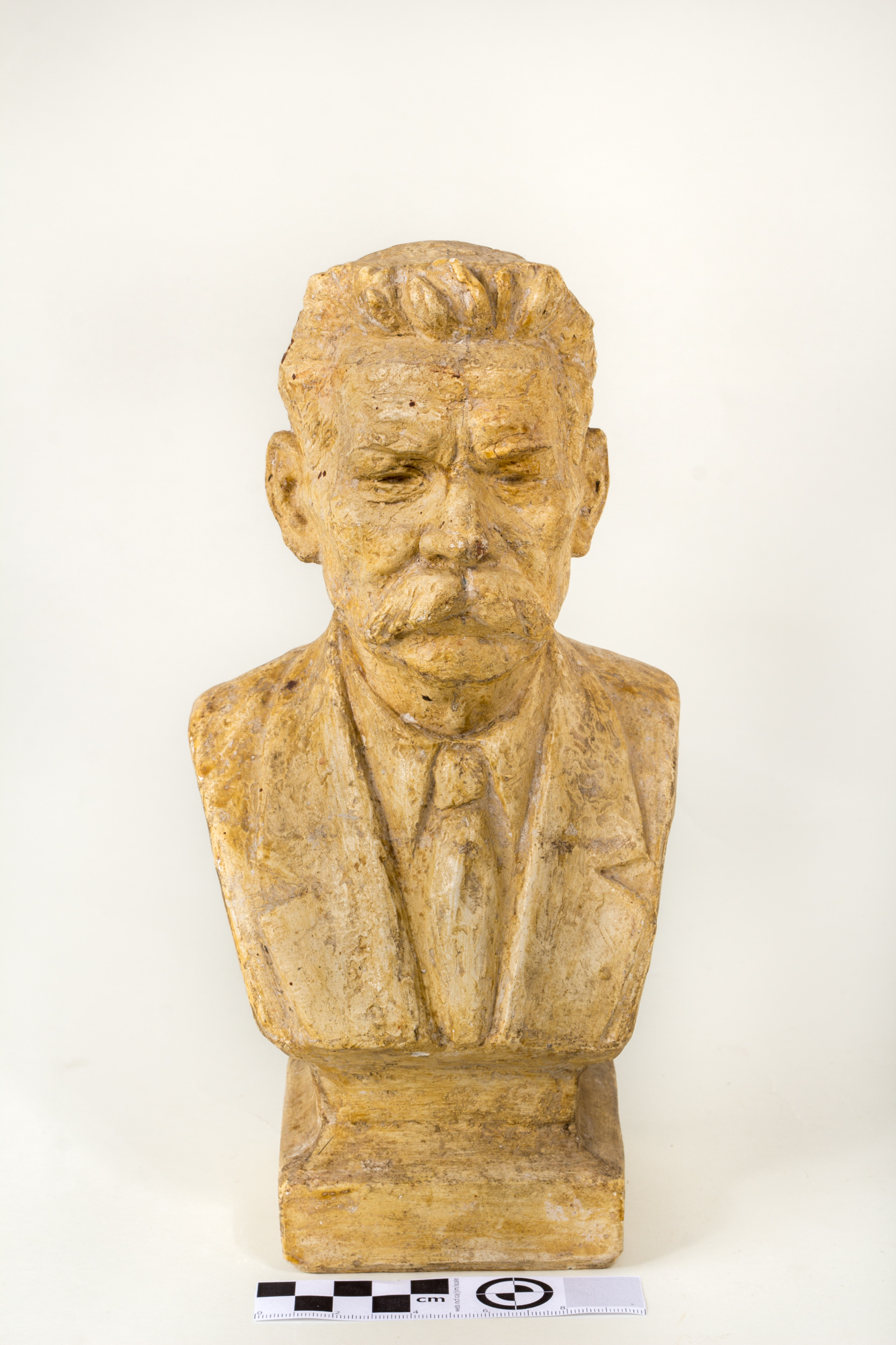 Anton (autor) Starkopf, Maksim Gorky bust