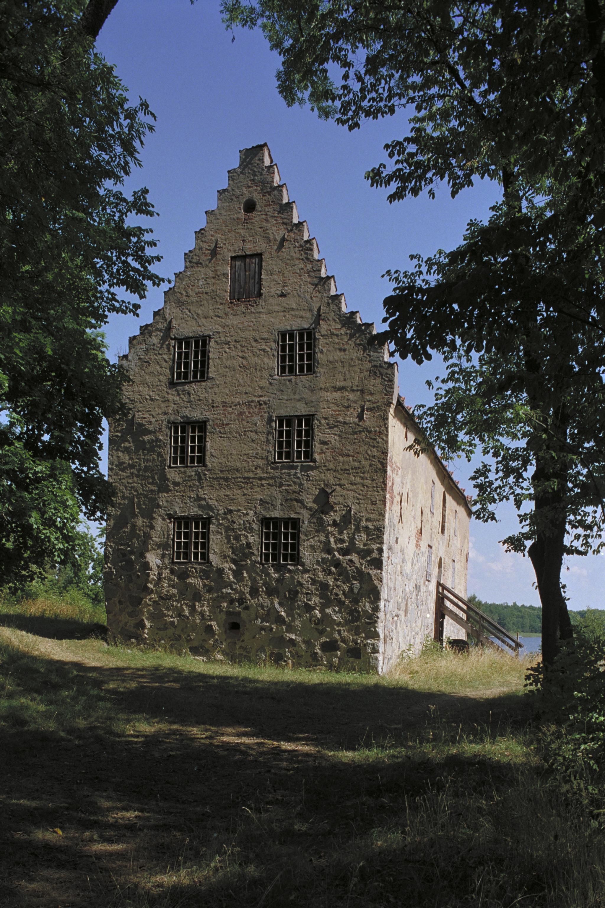 Bengt A Lundberg, Utö hus
