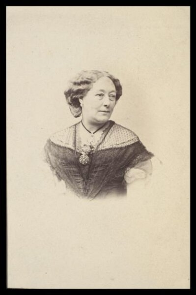 London Stereoscopic and Photographic Company, Guy Little Theatrical Photograph
