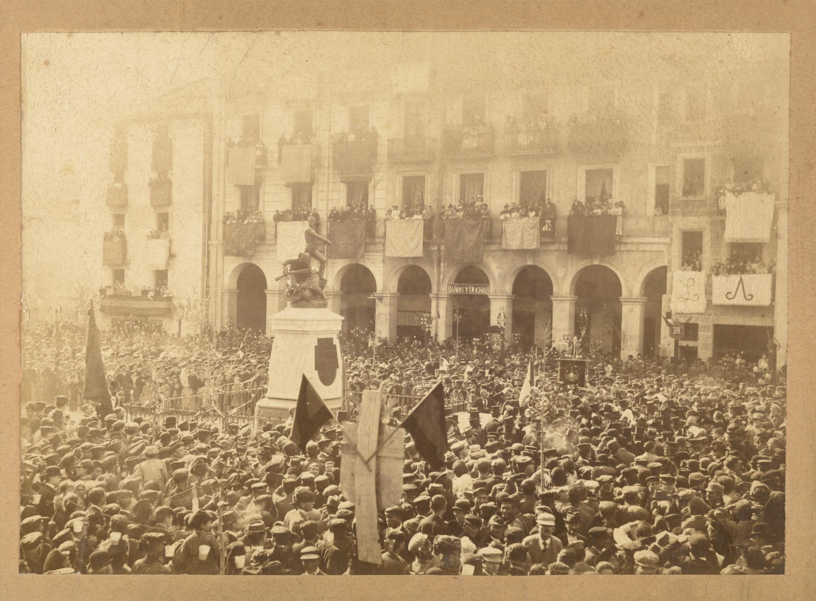 Desconegut, Recuerdo de la inauguración del Monumento del General Àlvarez de Castro en Gerona.