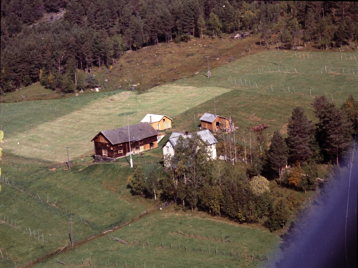 Widerøes Flyveselskap A/S, Gårdsbruk.