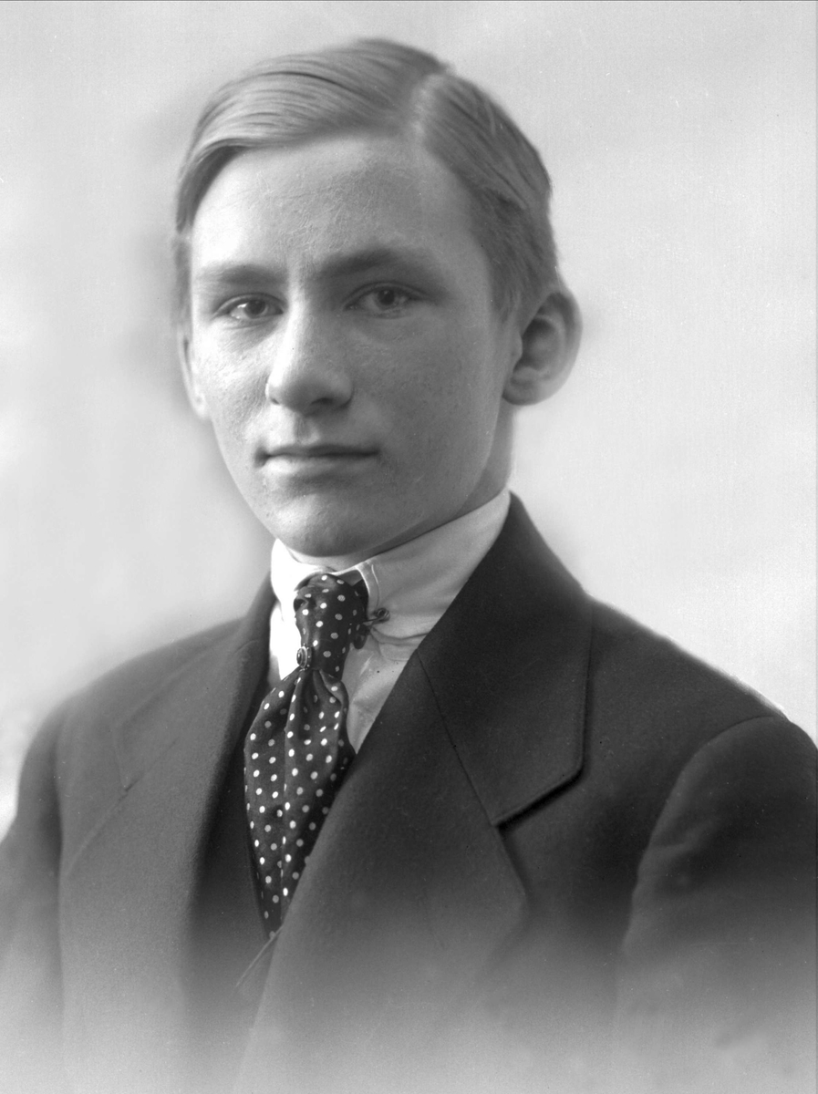 Gustav Borgen, NFB.49619