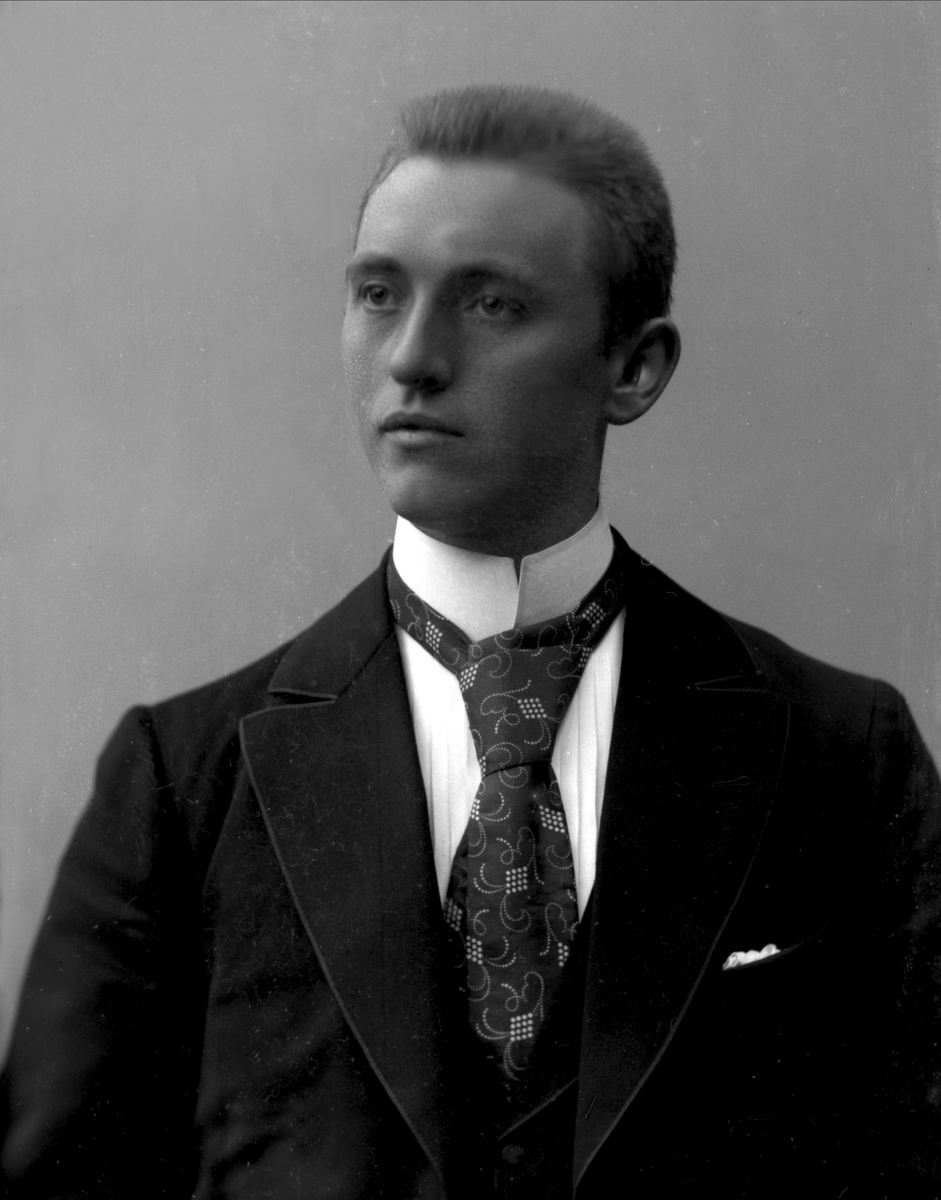 Gustav Borgen, NFB.14104