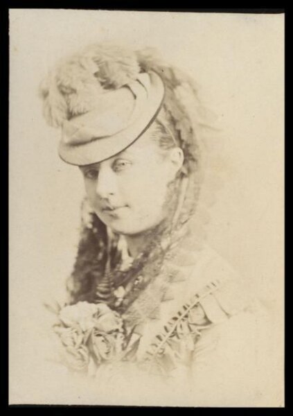 London Stereoscopic and Photographic Company, Guy Little Theatrical Photograph