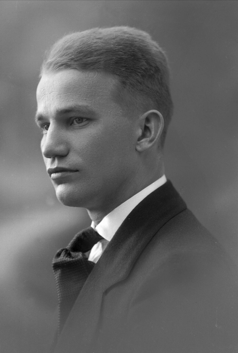 Gustav Borgen, NFB.37654