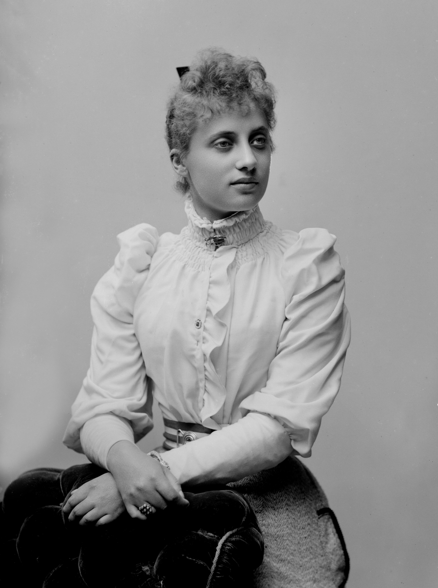 Maria Tesch, Fock, Andr. U Elisabet, f Wallenberg Foto: Maria Tesch. Fotograferad i Maria Teschs ateljé som fanns i Linköping åren 1873 - 1936. Digitaliserad efter original glasnegativ som förvaras på Stiftsbiblioteket /Linköpings stadsbibliotek.
