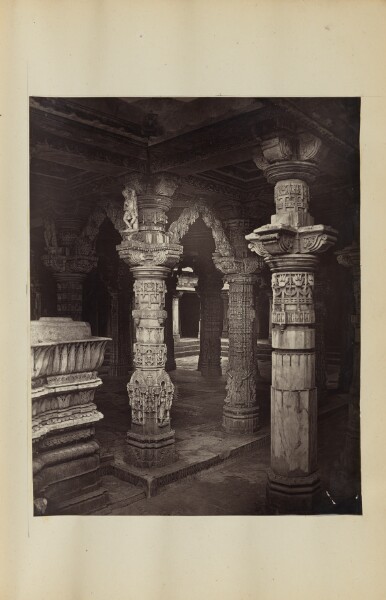 Unknown, [Interior of room with columns]
