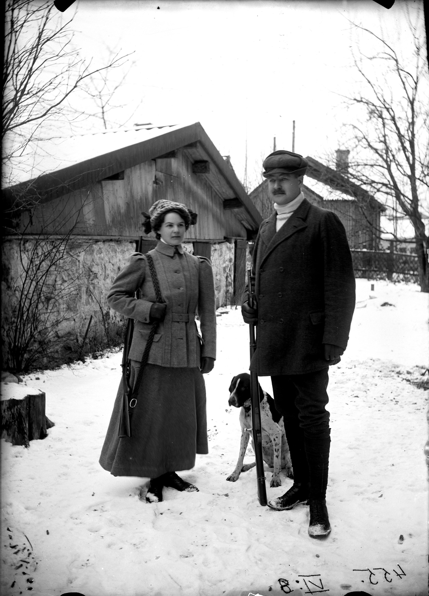 Ellert Johan Viktor Sörman, Stadsfogde Carl Danström med fru. Fotograf E Sörman.