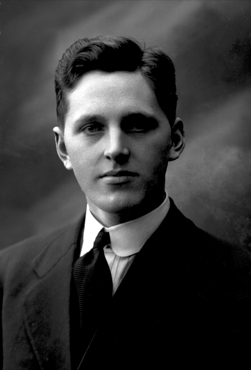 Gustav Borgen, NFB.26885