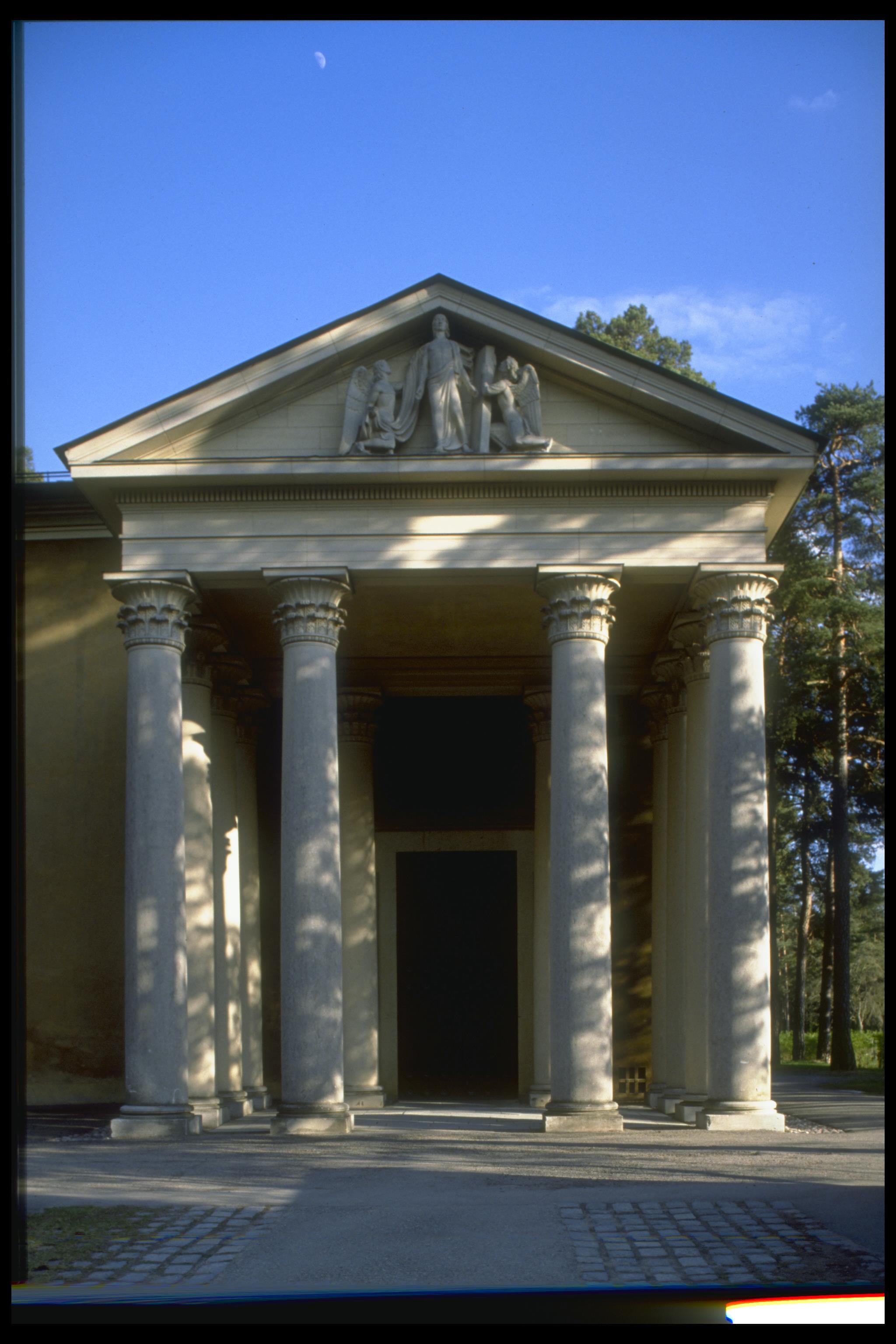 Bengt A Lundberg, Skogskyrkogården