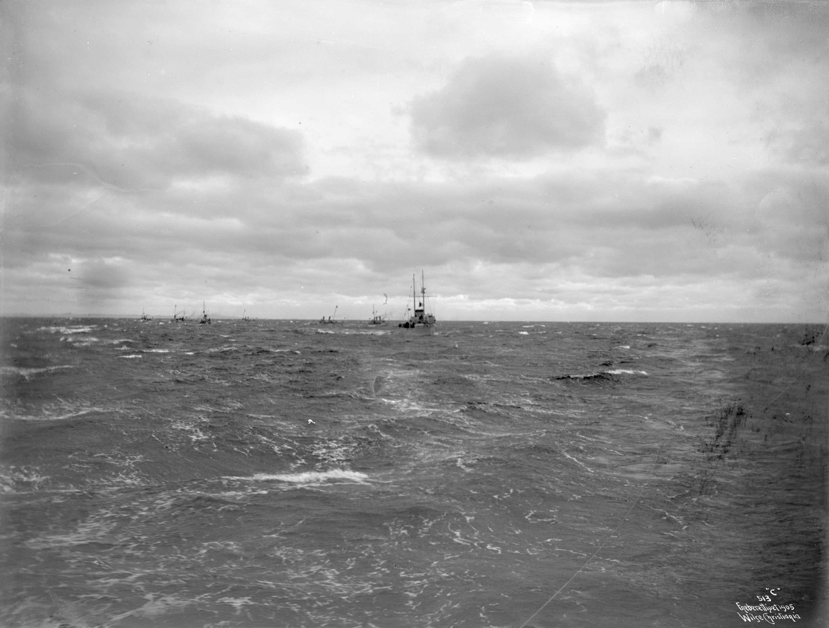 Anders Beer Wilse, Torpedobåter danner kile