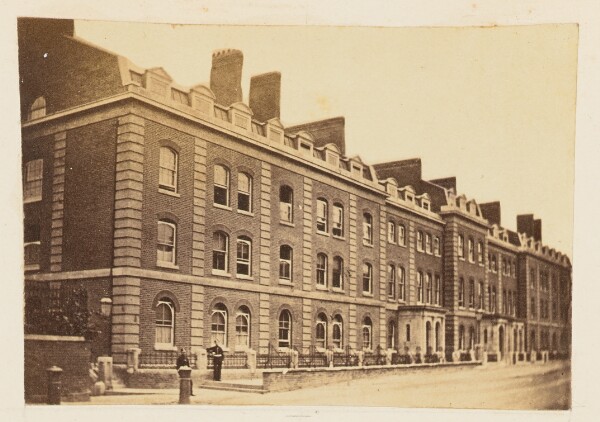 Unknown, Building