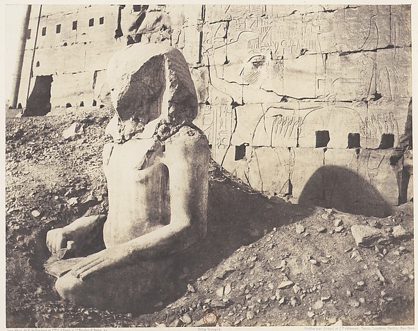 Félix Teynard, Karnak (Thèbes), Troisième Pylône - Colosse de Spath Calcaire, en D