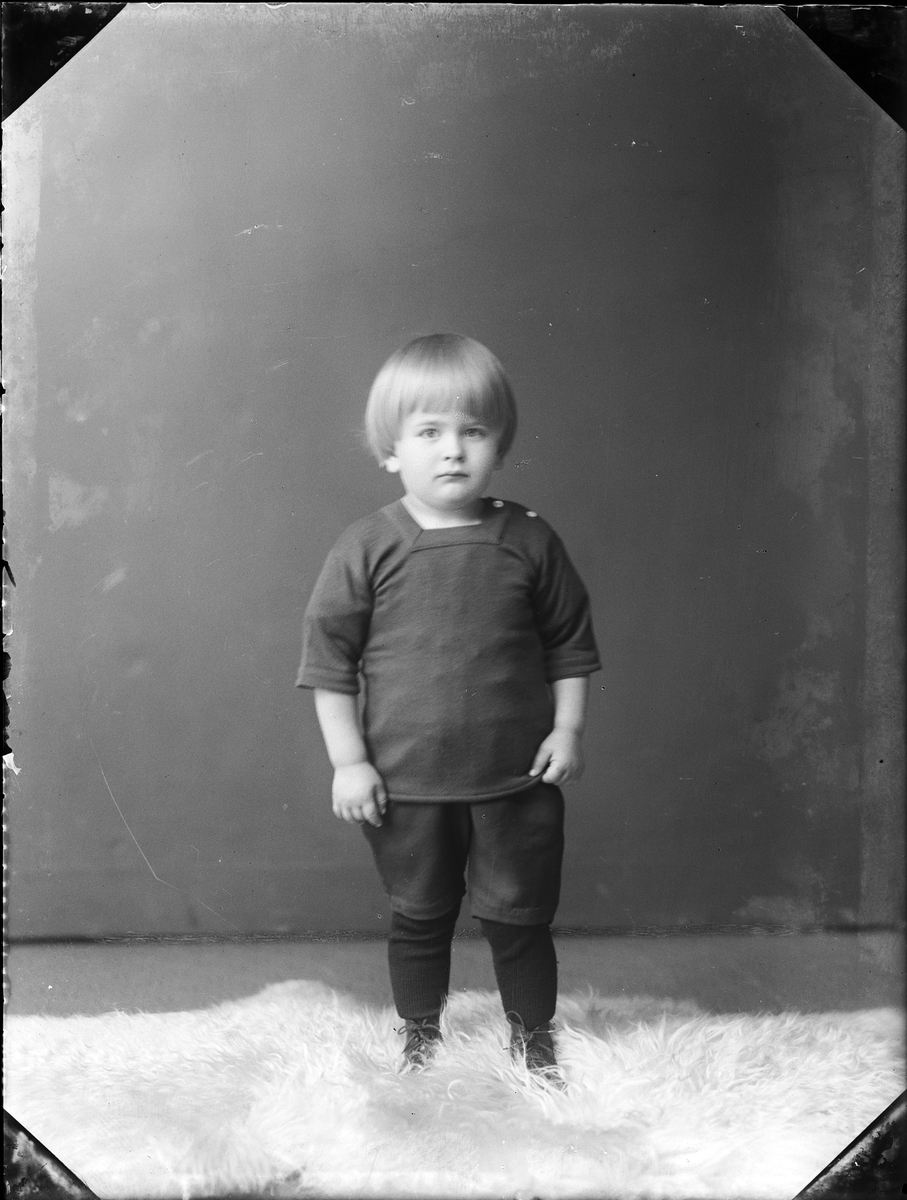 Skötsner-Edhlund, Ateljéporträtt - Gustaf Wilkesson från Östhammar, Uppland, 1923