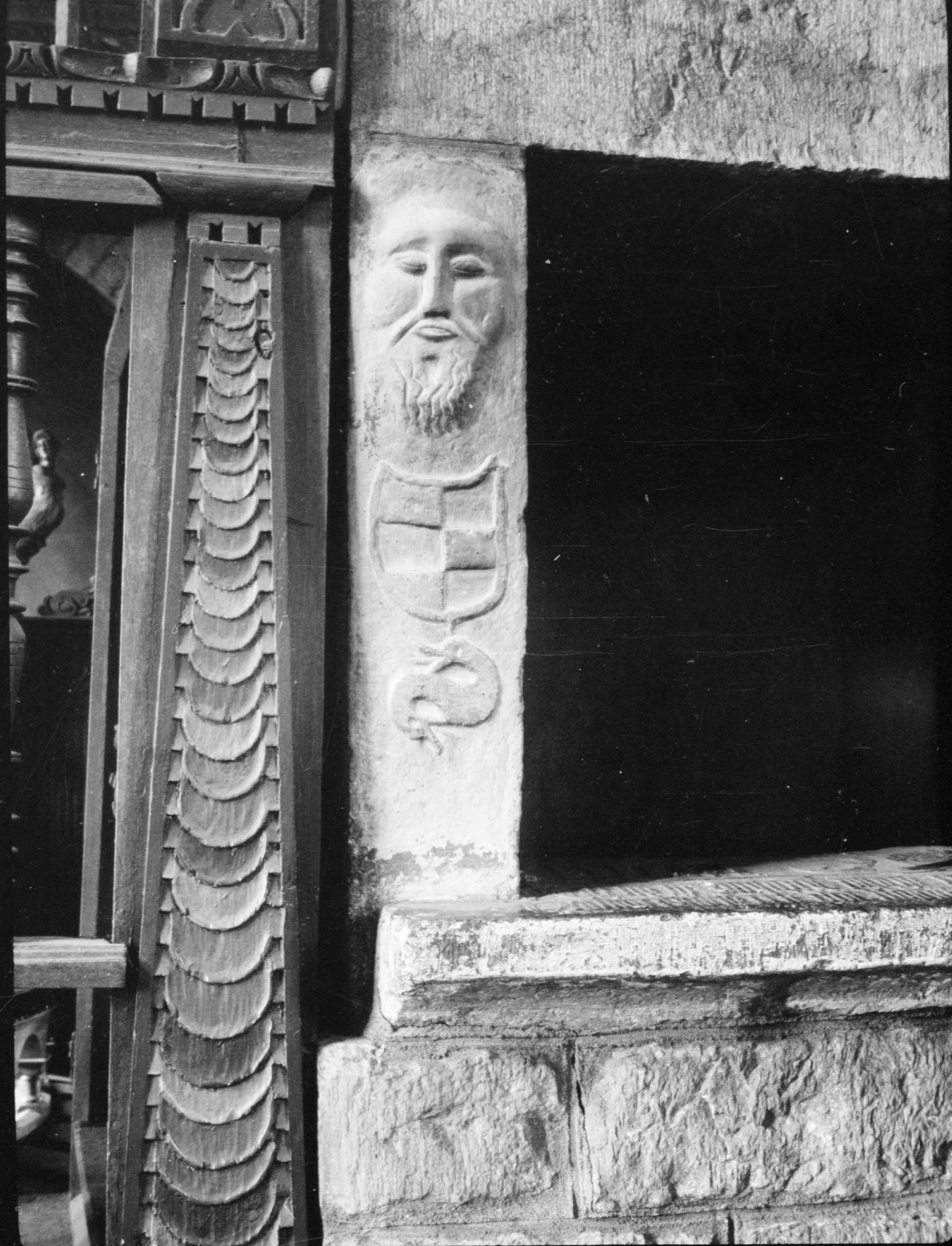 E. Lundberg, Husaby kyrka