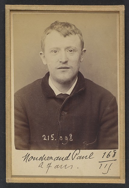Alphonse Bertillon, Moucheraud. Pierre, Yves. 27 ans, né à Paris IVe. Imprimeur. Anarchiste. 4/3/94.