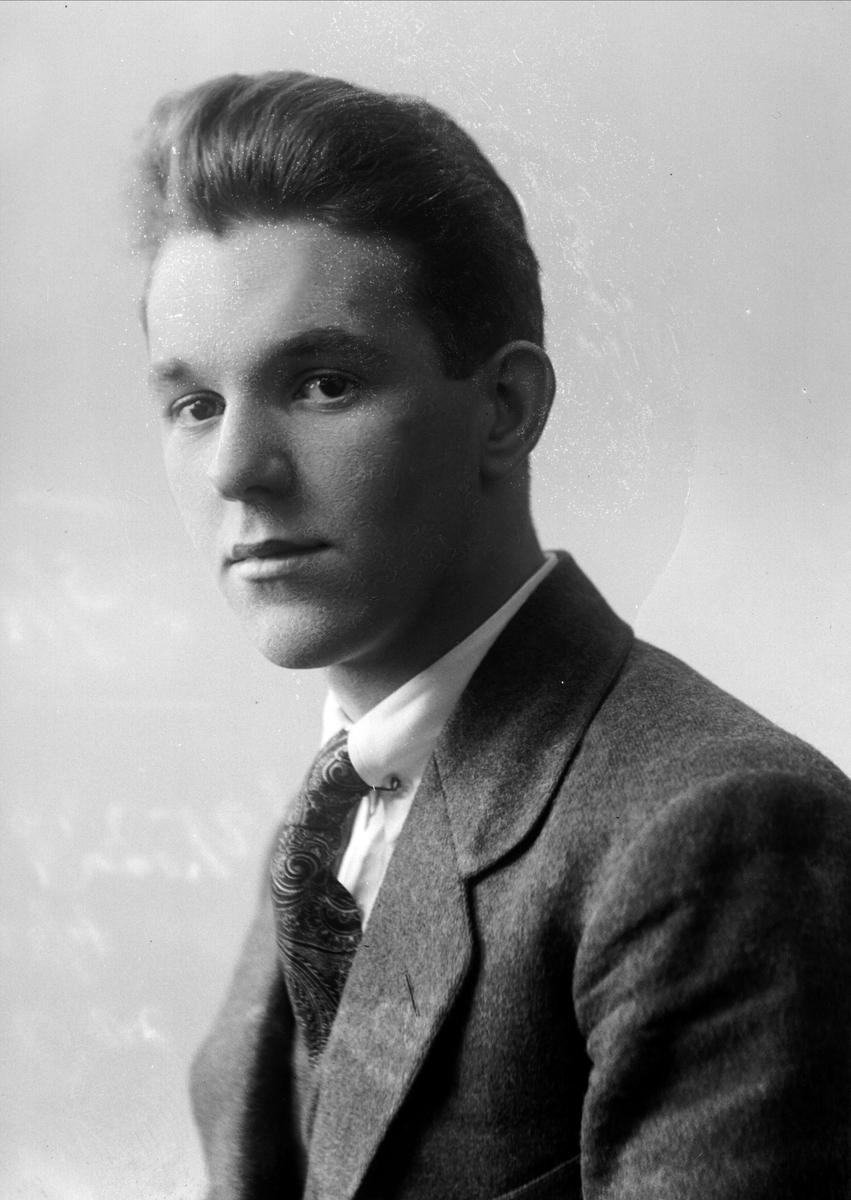Gustav Borgen, NFB.03950