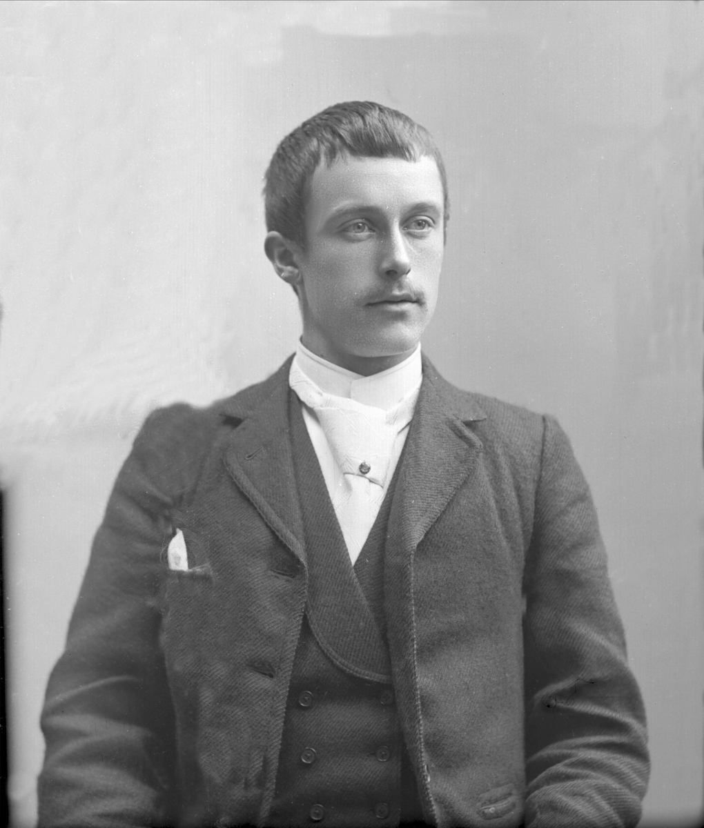 Gustav Borgen, NFB.22782