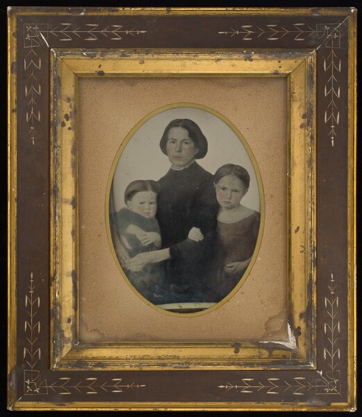 Unknown, [Portrait of mother and two children]