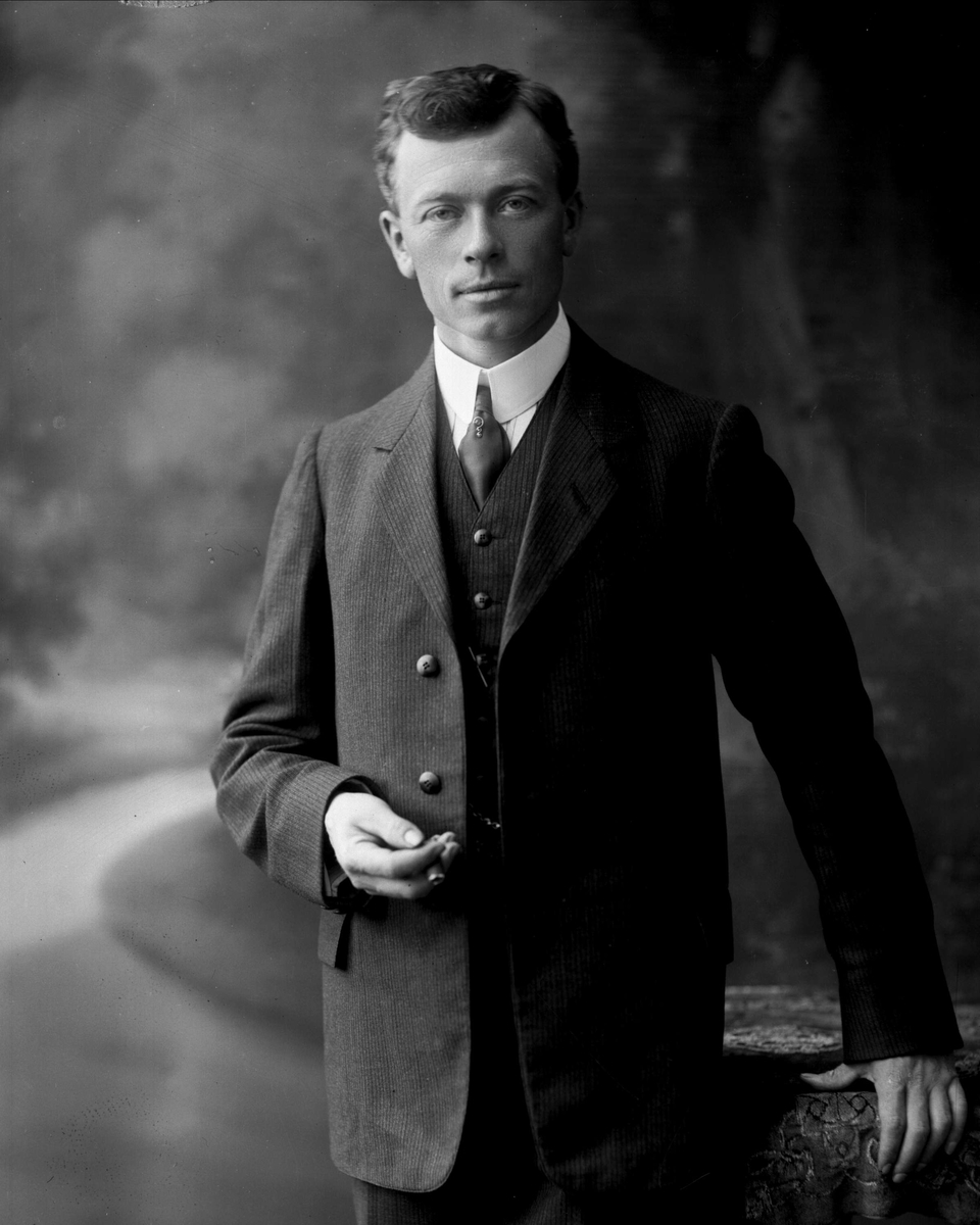 Gustav Borgen, NFB.10874