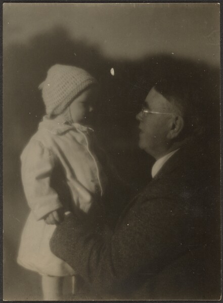 Louis Fleckenstein, [Fleckenstein Holding Baby]