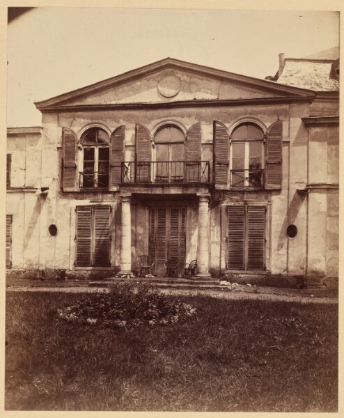 Eugène Atget, [Château Charon]