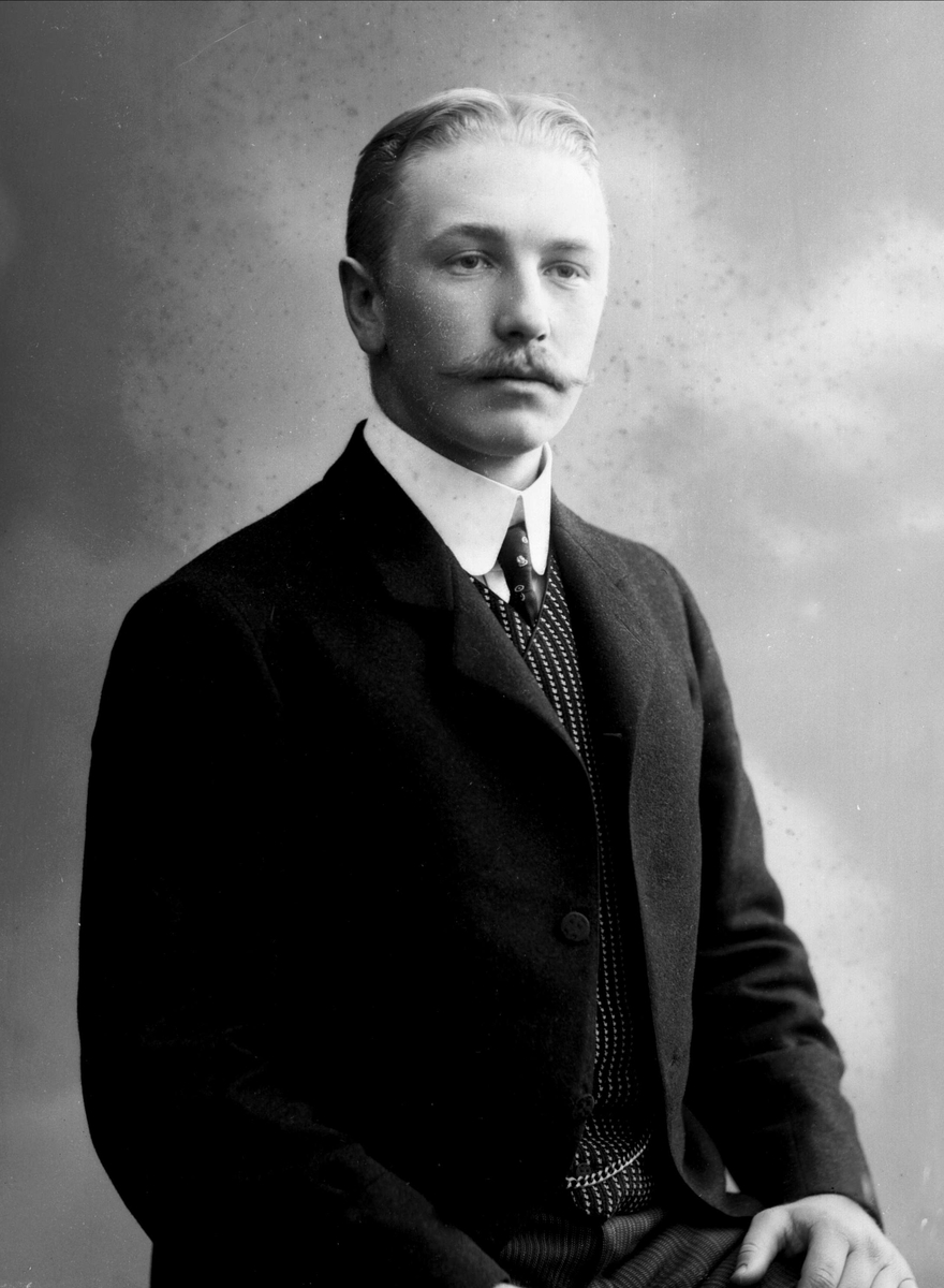 Gustav Borgen, NFB.04422