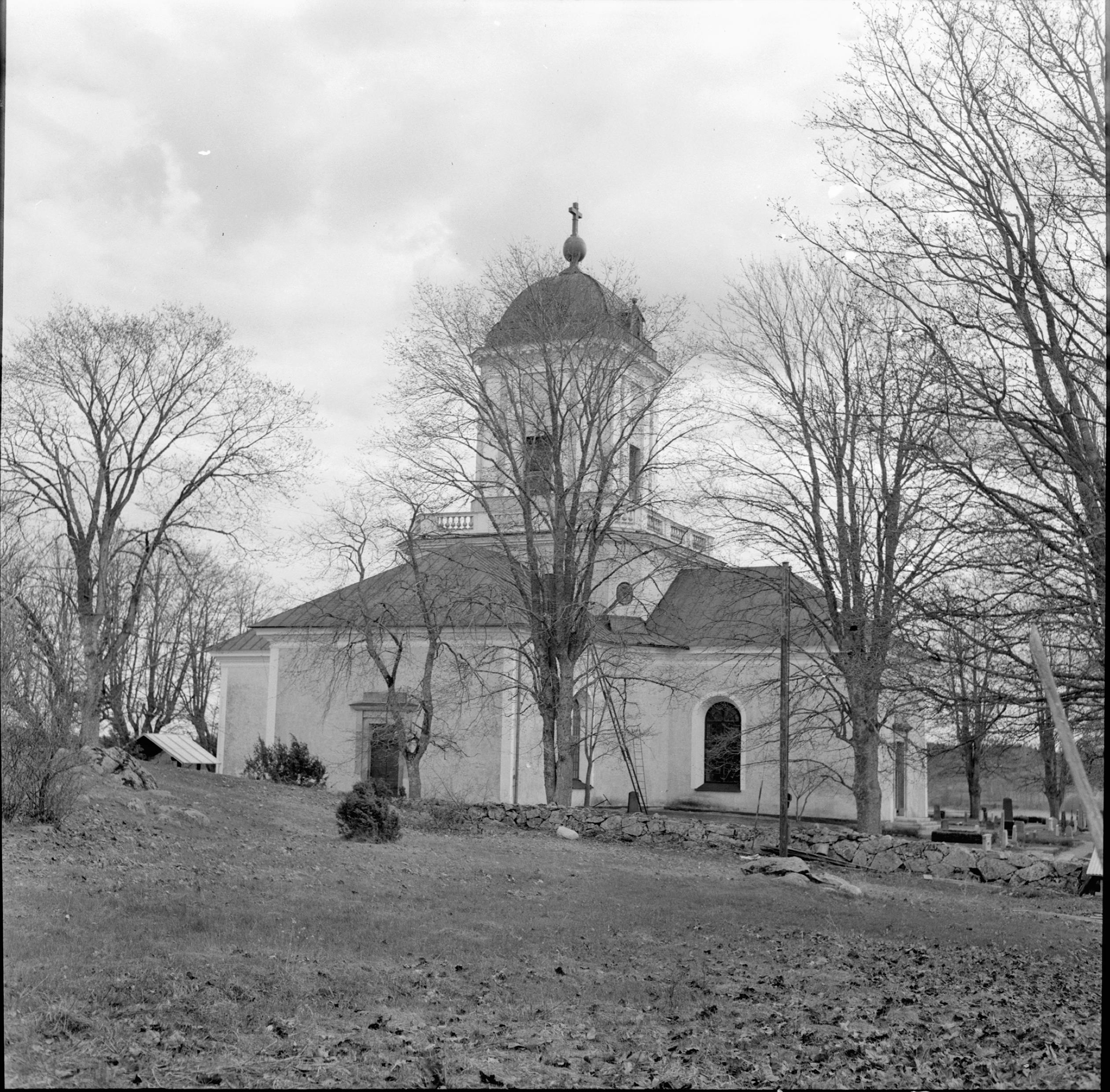 Nils Lagergren, Fasterna kyrka