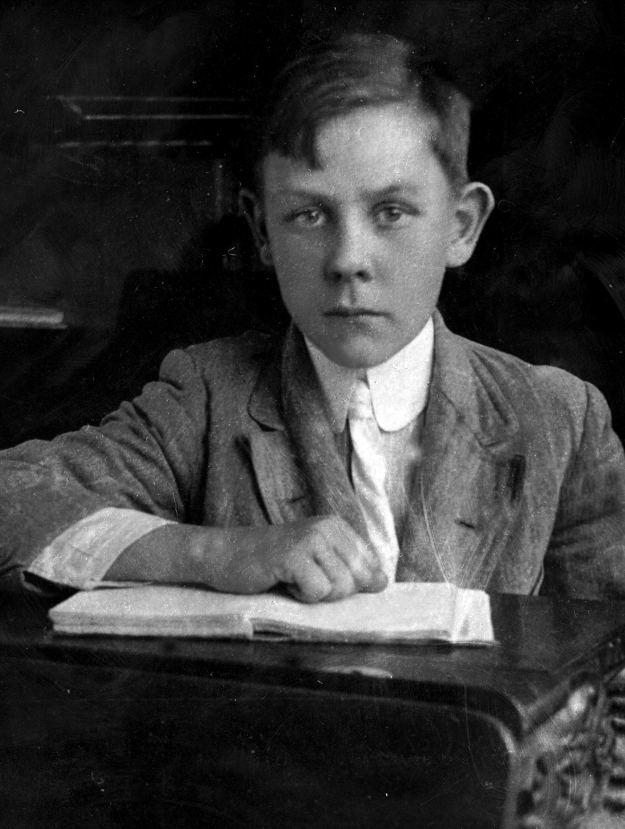 Gustav Borgen, NFB.01396