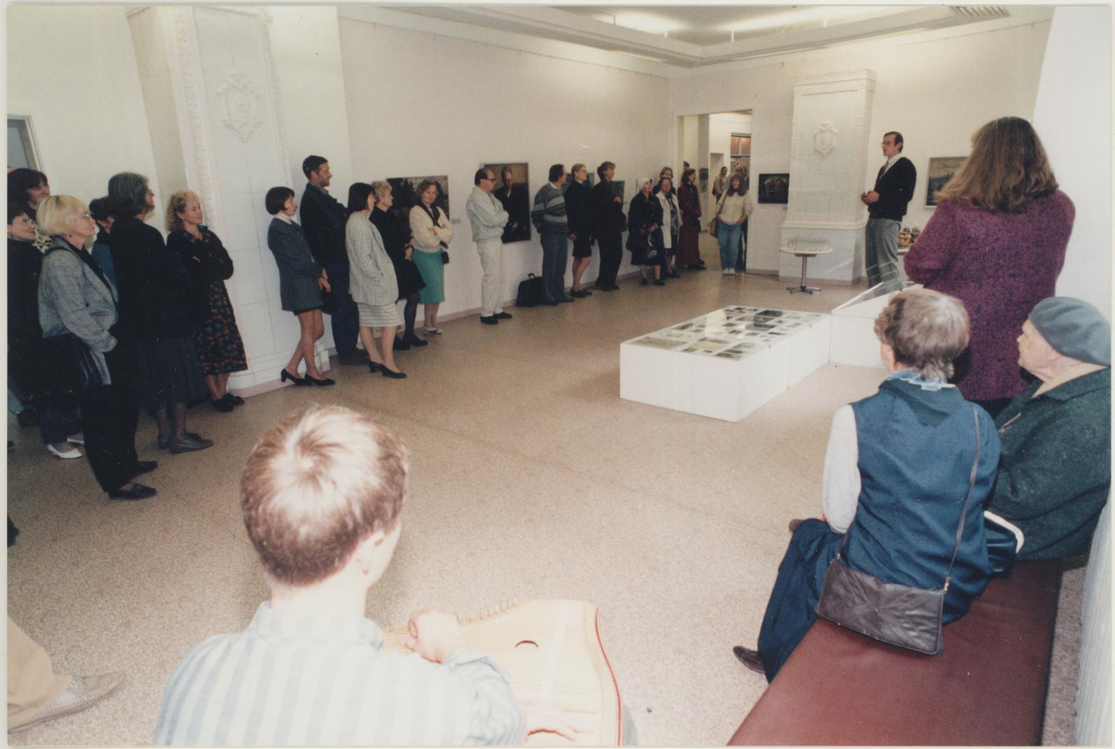 Heiki (depicted) Wreath, Opening of the exhibition “A. Laikmaa 130 and her studio school 1903-1932” 13.09.1996