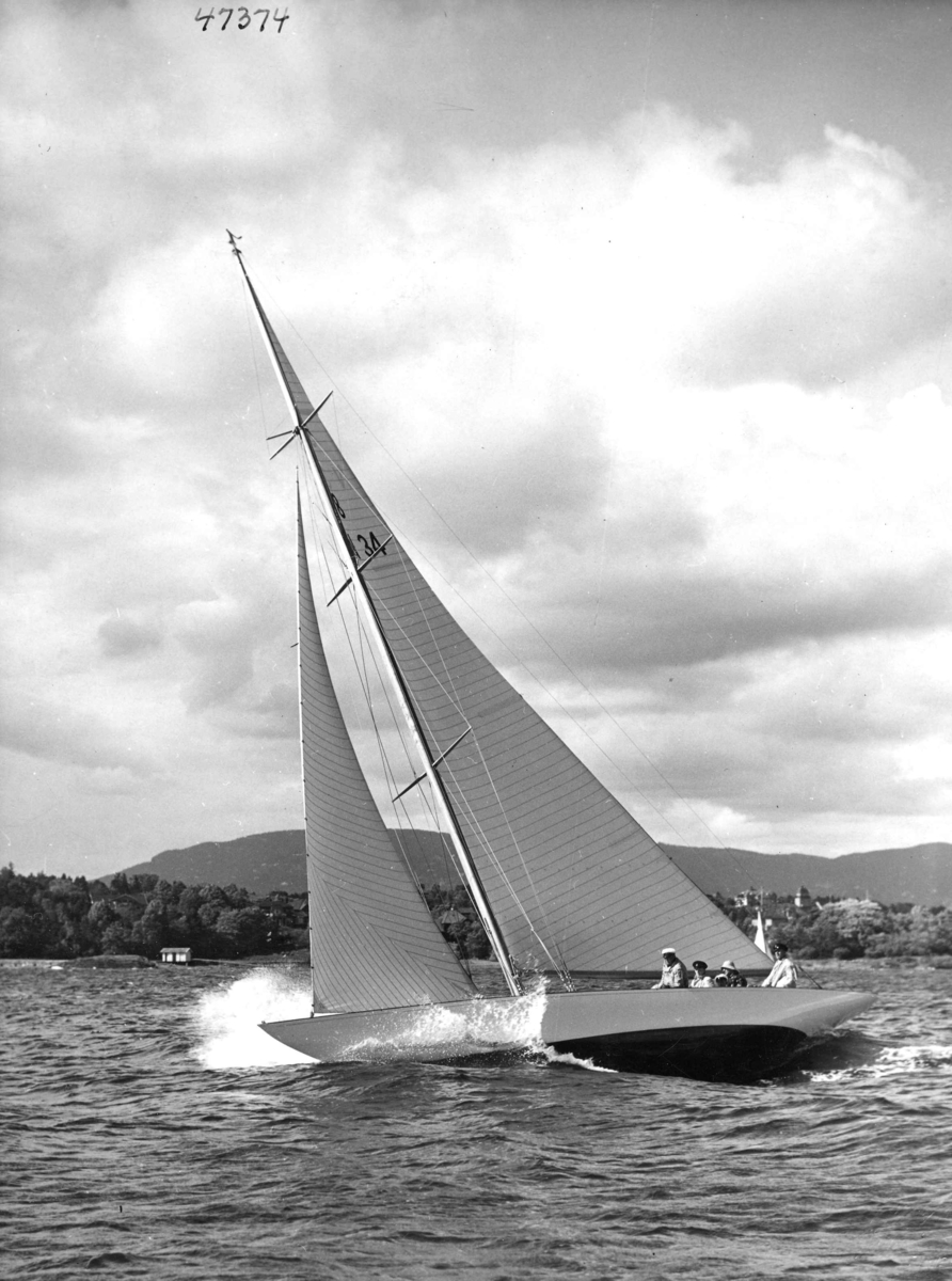 Anders Beer Wilse, Seilsport