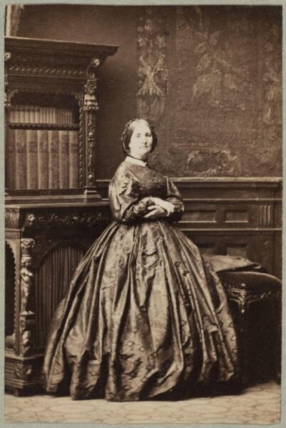 Unknown, Carte-de-visite photographs (480). Four photographs  are dry-mounted to each sheet (120).