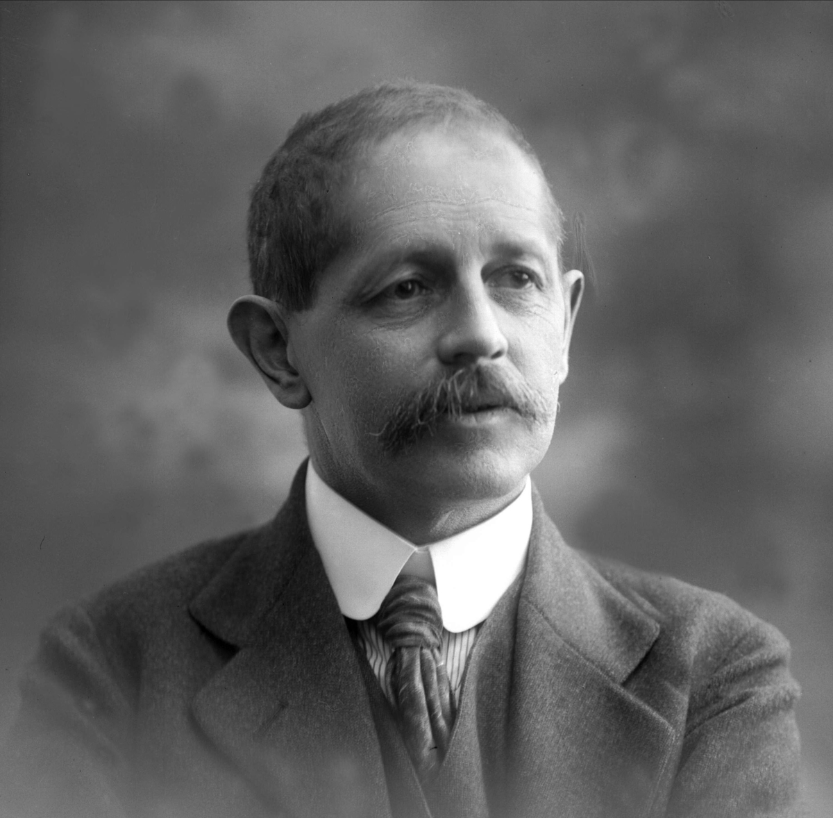 Gustav Borgen, NFB.37124