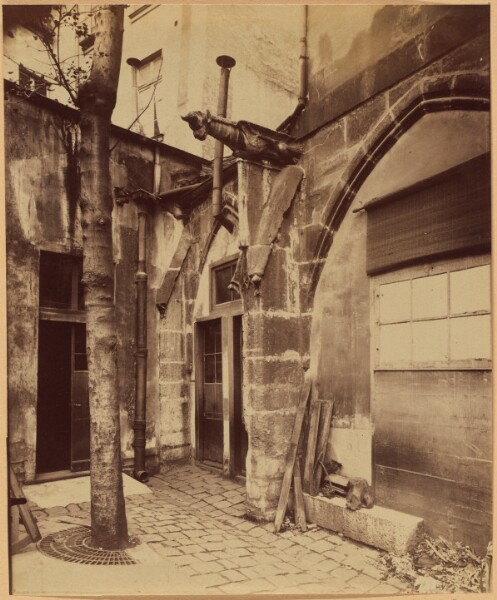 Eugène Atget, Ancien charnier de Saint-Séverin