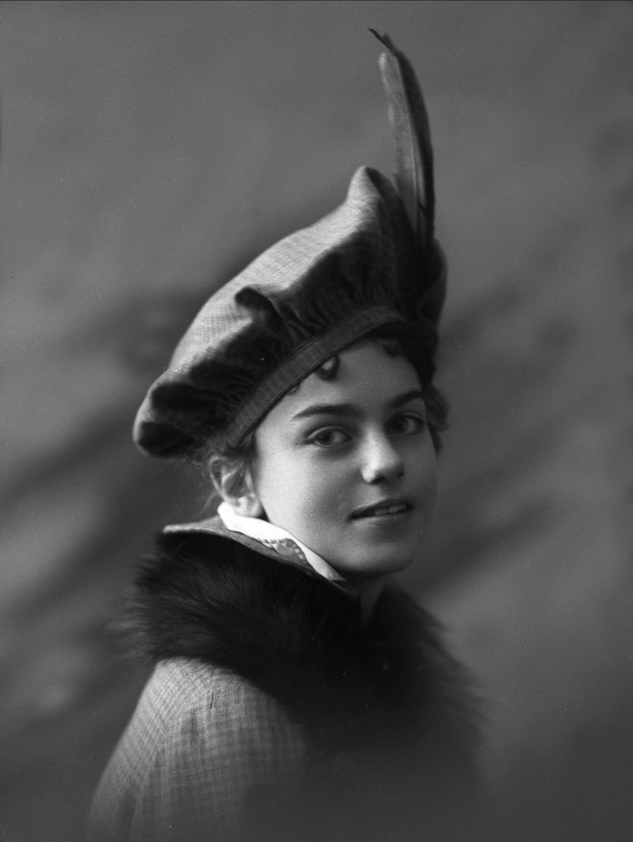 Gustav Borgen, Portrett, Irene Ibsen, datter av Sigurd Ibsen.