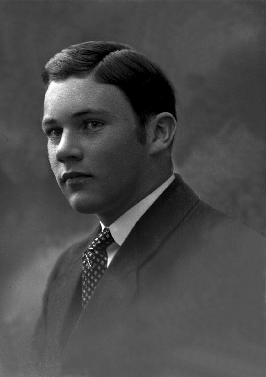Gustav Borgen, NFB.37443