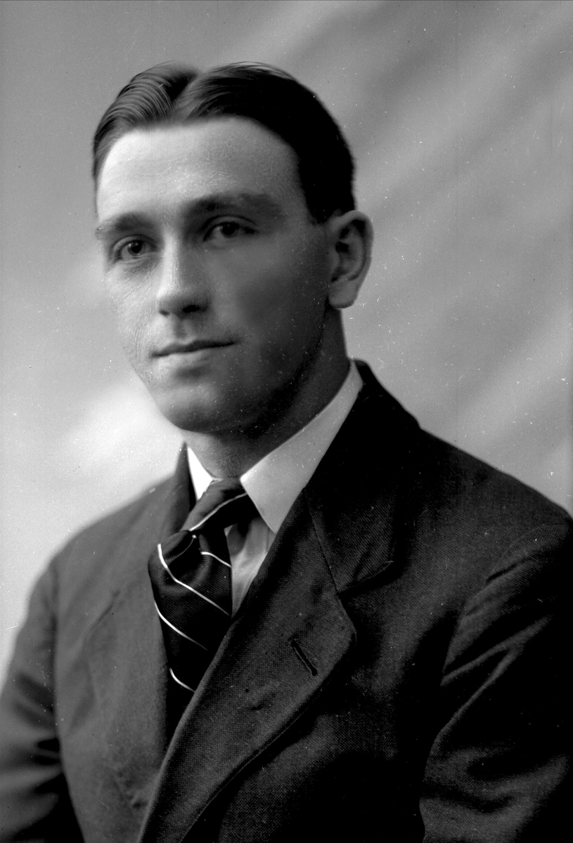 Gustav Borgen, NFB.04108