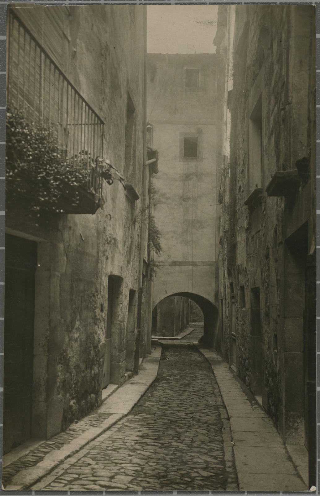 Desconegut, 68. Gerona.-Portal de la Barca.