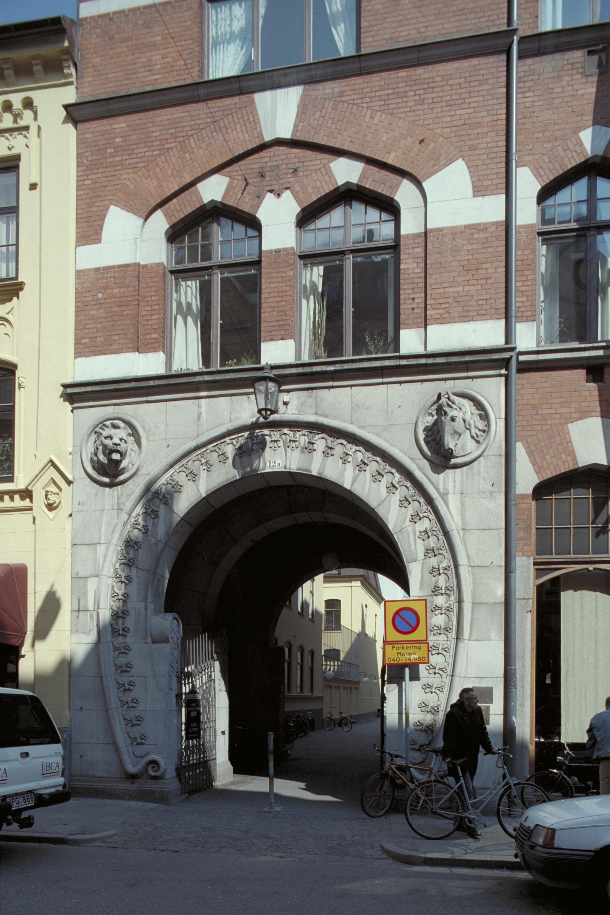 Bengt A Lundberg, Hipp i Malmö