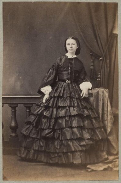 Unknown, Carte-de-visite photographs (480). Four photographs  are dry-mounted to each sheet (120).