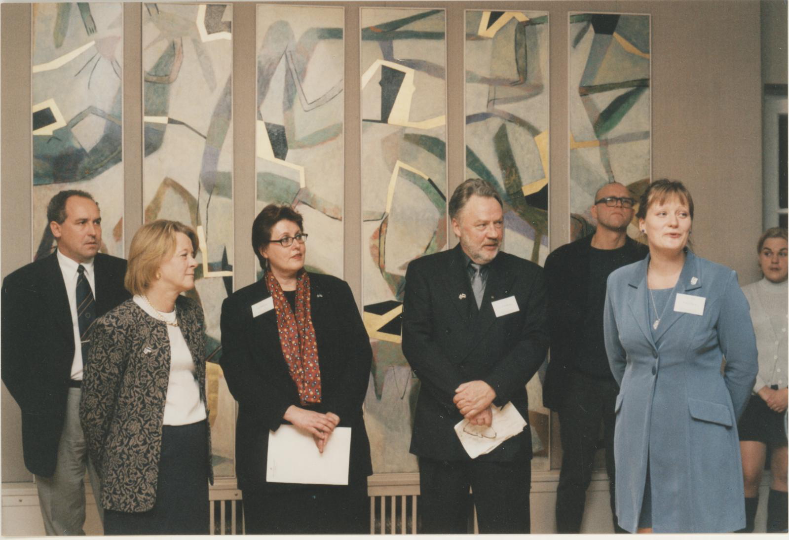 Ahti (kujutatu) Seppet, Art in public places Uppsala west landsting exhibition Stone Bridge Picture Gallery, 24.10.-05.11.2000. Opening of exhibition.