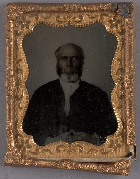 Unknown, [Portrait of a Seated Man with Beard and White Chin Whiskers]