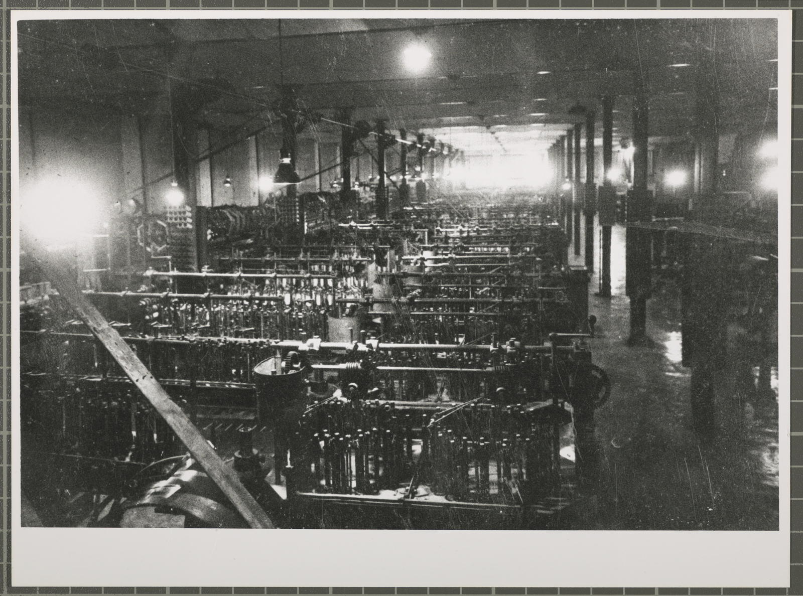Desconegut, [Factory in Weaver House warehouses]