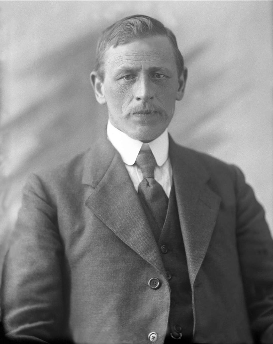 Gustav Borgen, NFB.47379